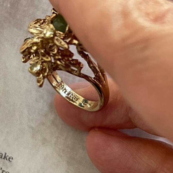 18KT HGE jade rhinestone ring - Picture 9 of 10